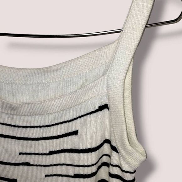St John Womens Sweater Set Sz P White Black Short Sleeves and Tank‎ Summer Prep - Picture 11 of 13